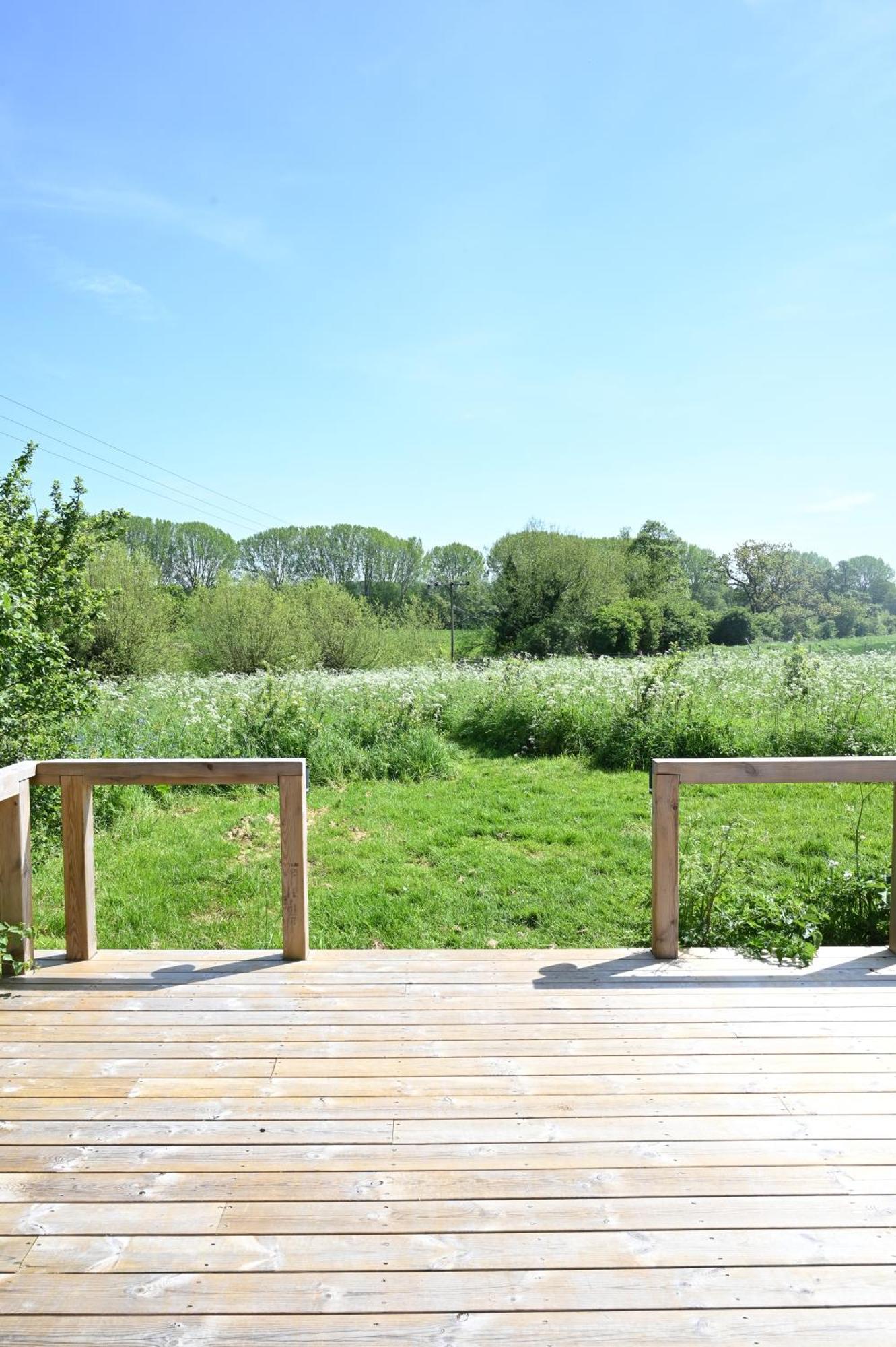 فندق The Hut - A Shepherd'S Hut On Our Family Farm In Warwickshire إيفيشام المظهر الخارجي الصورة